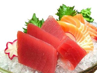 35. Sashimi De Mixto (8 Uds.)