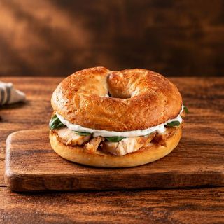 Pollo Bagel
