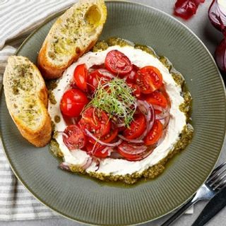 G-Salata de rosii cu crema de brinza 