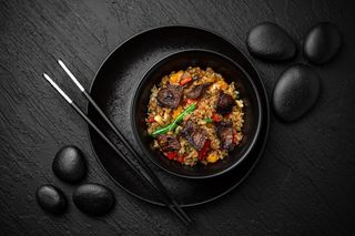 Wok Orez cu Vita