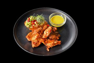 Шашлик з гукамоле та сальсою