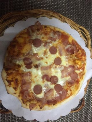 Pizza frankfurter (1 persona)