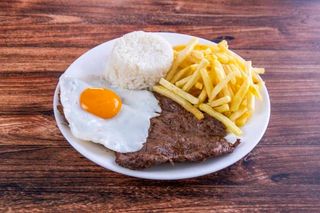 Bifana no Prato com Ovo