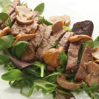 Tagliata di manzo al porcini