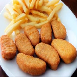 Nuggets Con Patatas Fritas