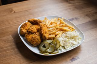 Meniu aripioare picante + Doza Pepsi