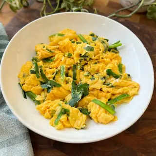 V4 Chives with Egg