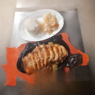 Kurczak po tajsku na gorącym półmisku