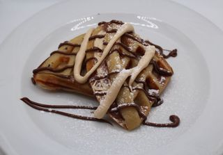 Waffle cu Nutella și ciocolata albă