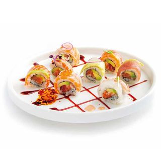 1105. Uramaki Rainbow (8 Pzs.)