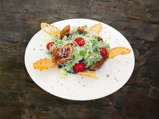 Salata Caesar cu pui