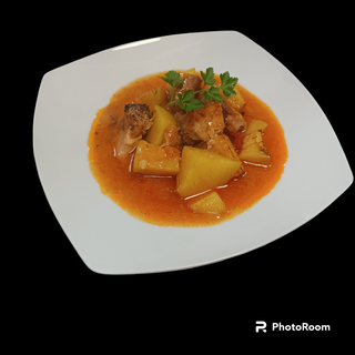 Свинско с картофи (350г)