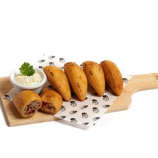 Mini Empanadas de Carne Típicas de Venezuela