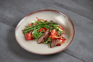 Гриль-салат з телятиною з хосперу (270г)