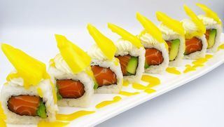 241. Uramaki mango