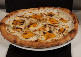 Пица Четири сирена - Малка Класическа