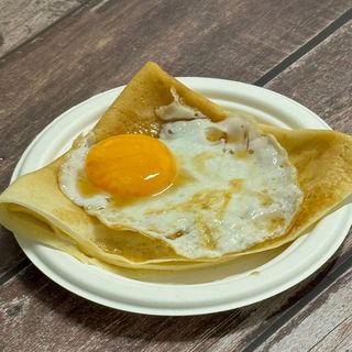 Golden Cream Cheesy Egg Crêpe