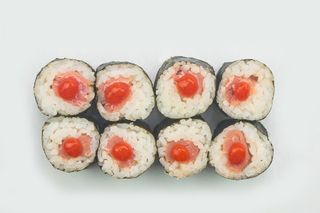 Макі рол з тунцем   (130г/8шт)