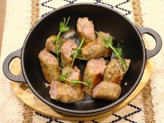 Колбаса домашняя свиная с ядреной горчицей