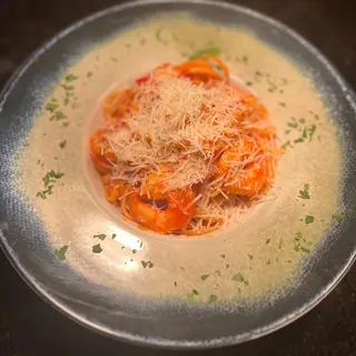 Linguini Cu Creveti Si Rosii Cherry