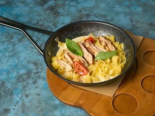 PASTA CON TRUFA з куркою