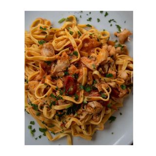 Лингуина от прясна паста с филе от лаврак