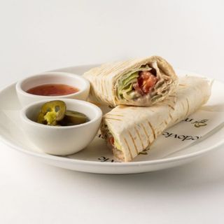 Фитнес-ролл с тунцом