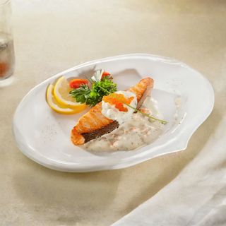 Форель с тигровыми креветками