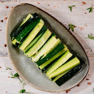 Castraveti cu usturoi