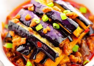 Melanzane con carne macinata in salsa agro-piccante 鱼香茄子