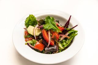 Salată asortată de vară