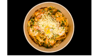 TAGLIATELLE KREWETKI I BISQUE