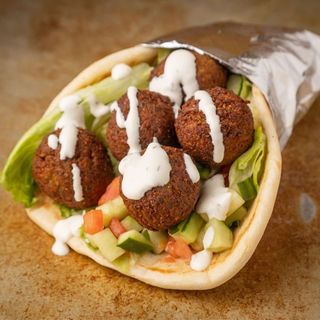 Falafel Gyros
