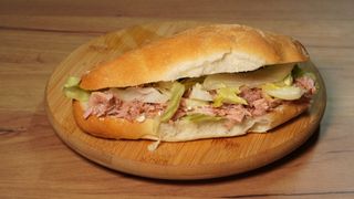 Tuna sendvič (posno)