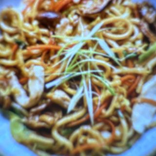 80. Yakiudon Pollo Y Verduras