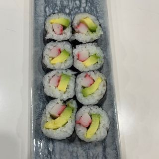 36. Maki Surimi Y Aguacate (8 Pzs.)