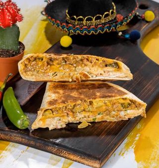 ქათმის ჩიზ ბეკონ ქრანჩ ვრაპი