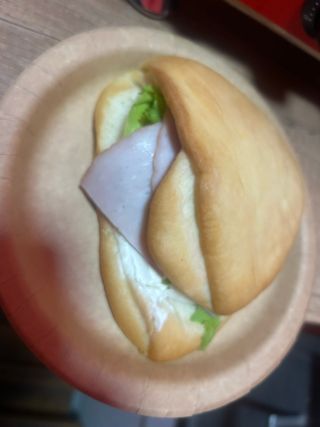 Сандвич с пуешко филе