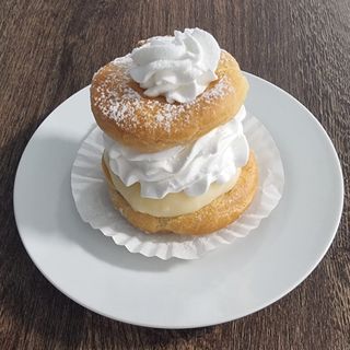 Choux a la creme
