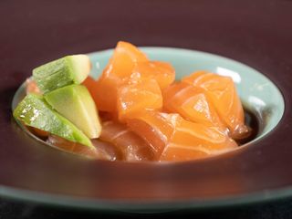 Tartare sake avocado