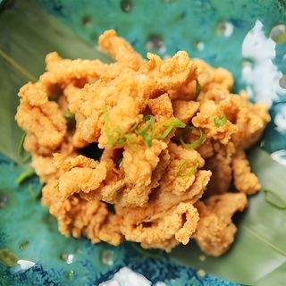 Crujiente de pechuga de pollo al limón