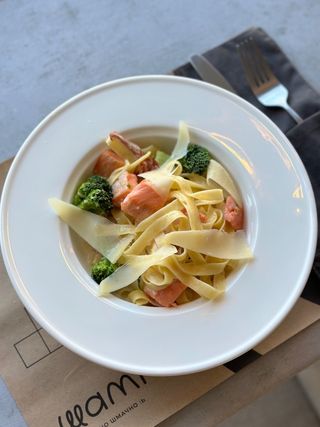 Паста з лососем