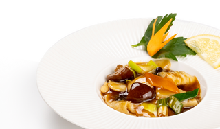 251. Pollo funghi bambu '