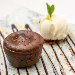 Coulant de chocolate con helado de vainilla