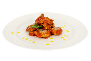 Polpette e piselli al sugo