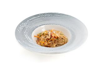 Spaghetti di soia con frutti di mare