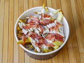 Patatas Rancheras Con Bacon Crispy