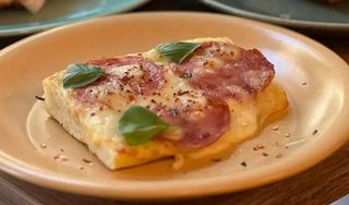 focaccia salami & hot honey