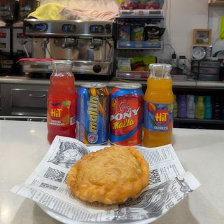 Pastelito pollo mechado