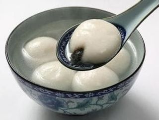 P07, Gnocchi al sesamo - 5 pezzi 芝麻汤圆